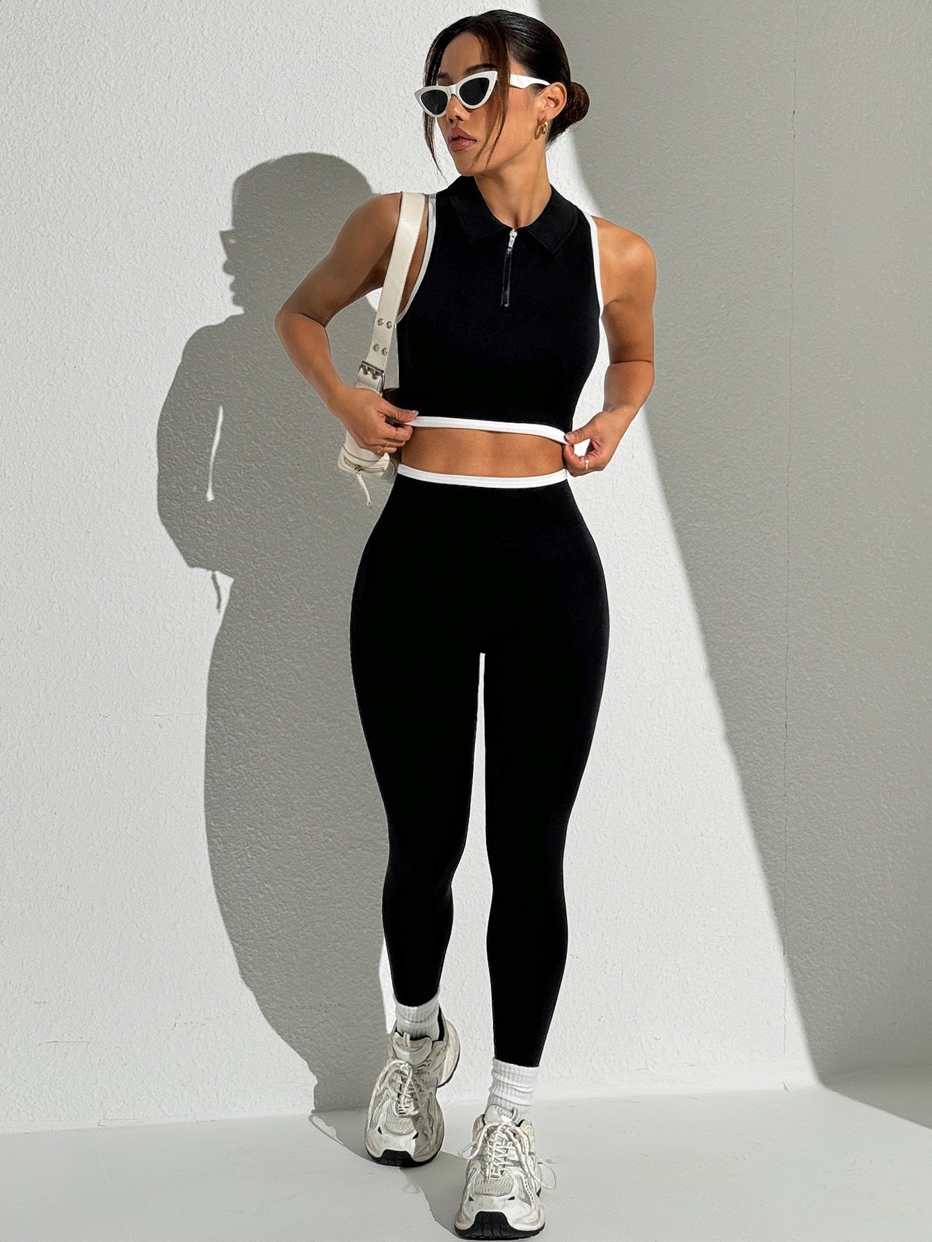 Round Neck Yoga Clothes Sleeveless Running Bra Fitness Trousers Sports Suit