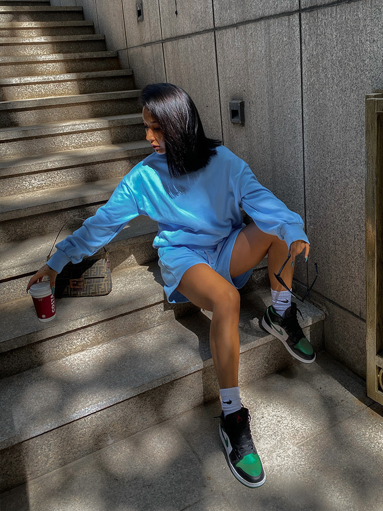 Loose And Thin Solid Color Round Neck Long-sleeved Sweater With Shorts Two-piece Suit